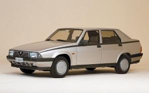 Alfa Romeo 75 2.0 1985 года